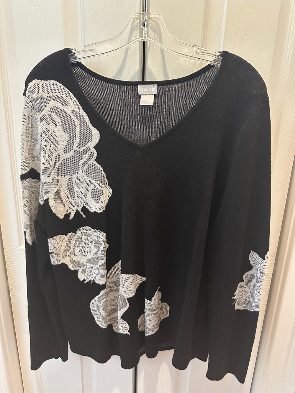 Chico's Black V-Neck Pullover Sweater with Cream Rose Jacquard